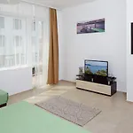 Aparthotel Complex Moskoyani 4*