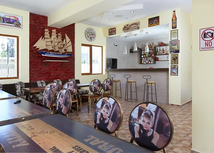 Aparthotel Complex Moskoyani 4*